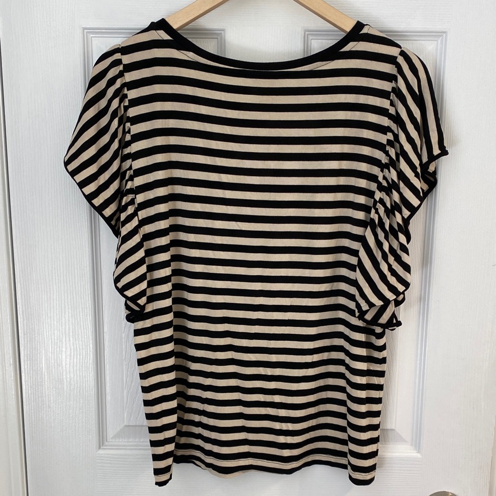 Laura Black and Tan Striped T-Shirt women’s size XL, Flutter sleeve - Picture 3 of 9